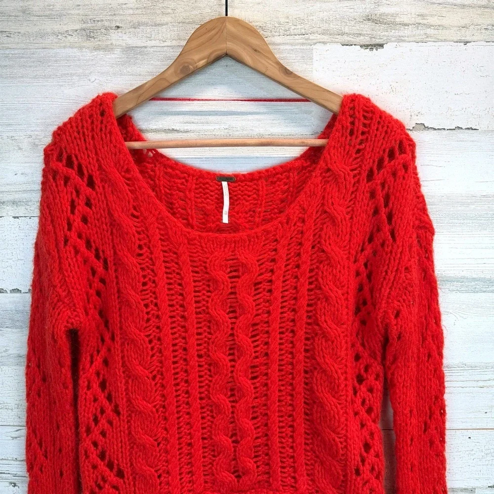 Free People details 	•	brand
